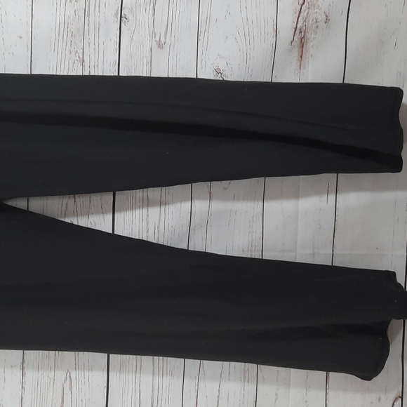 5/$10 No Boundaries Leggings/ Lounge Pants - Picture 6 of 7